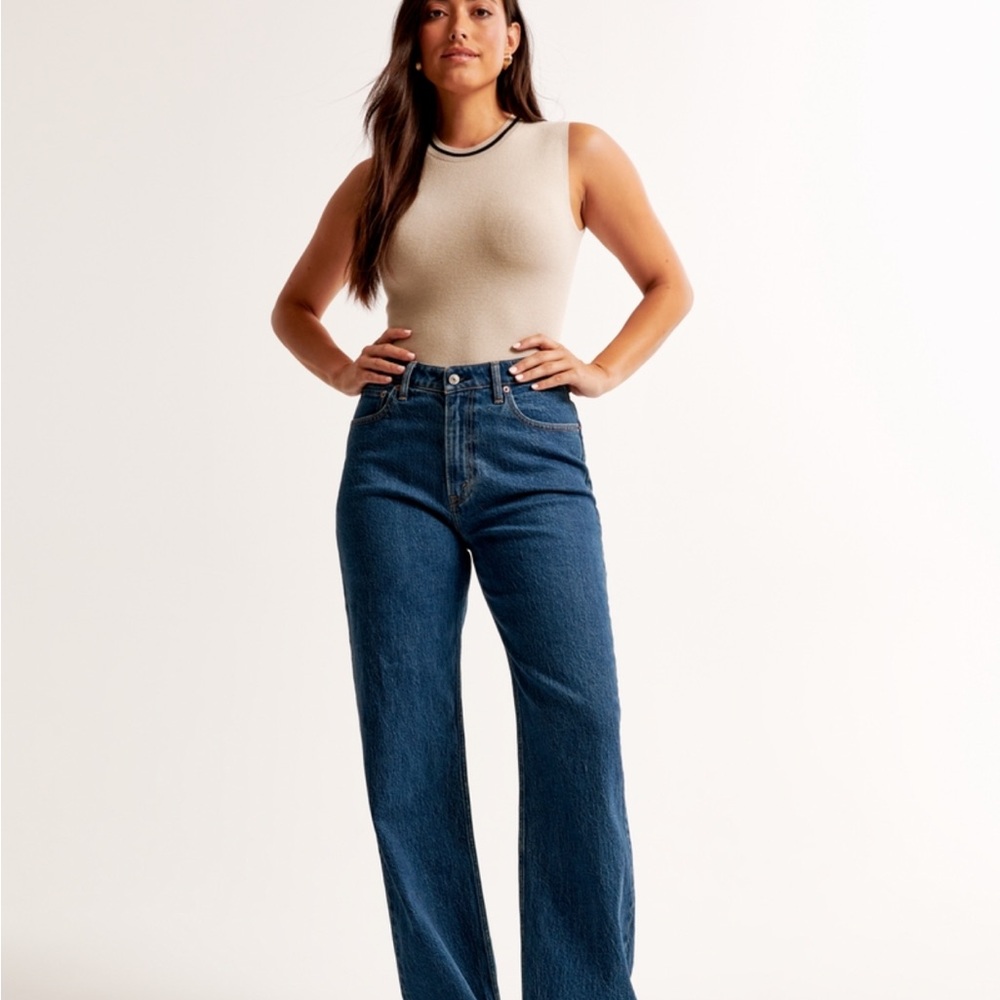 Abercrombie Curve Love High Rise 90s Relaxed Jeans